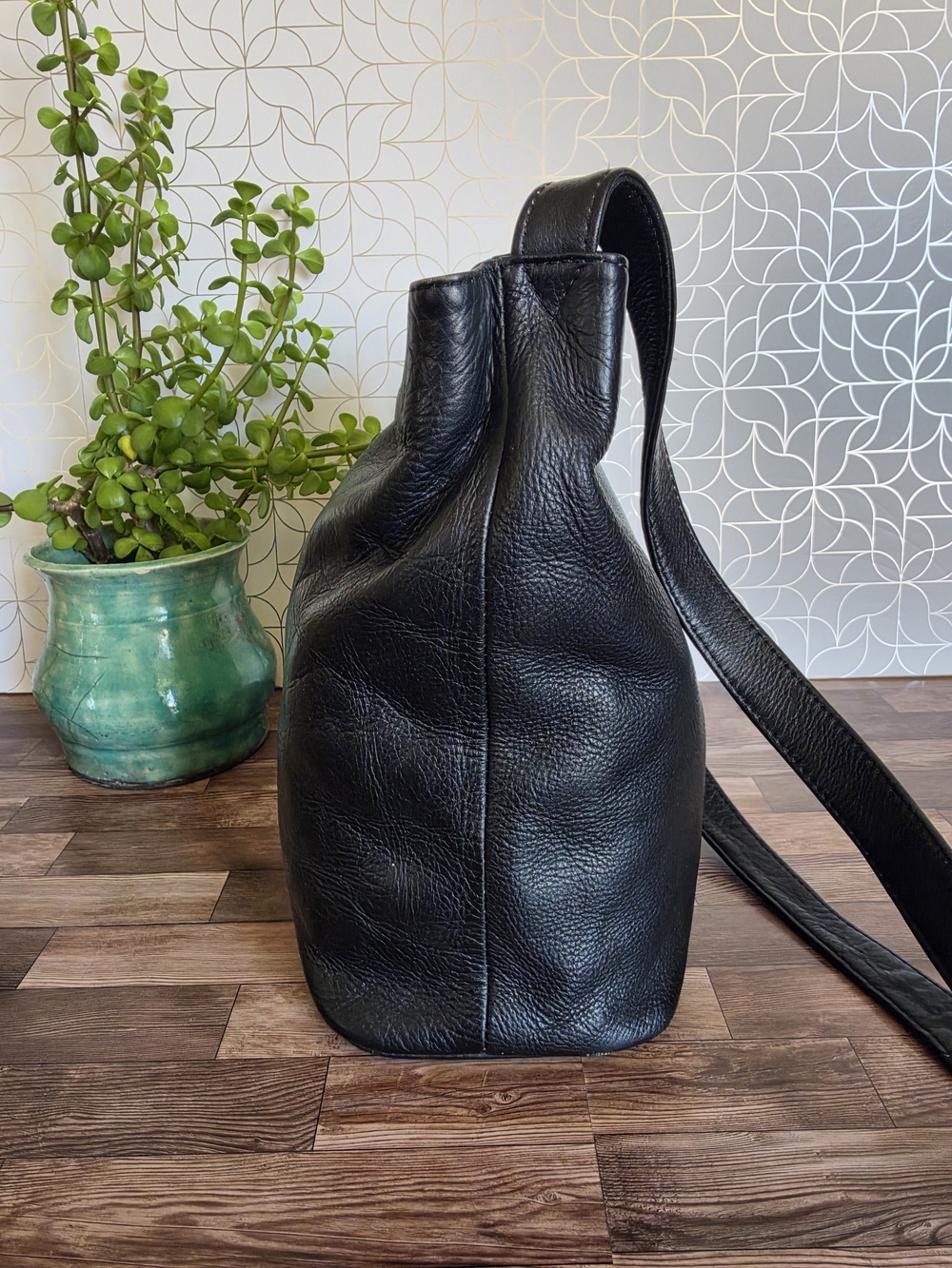 Frye Black Pebbled Leather Crossbody Shoulder Bag - Picture 3 of 9